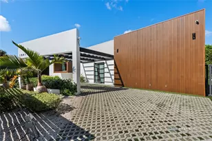 1941 NE 196th Terrace, Miami, FL 33179 - Photo 100