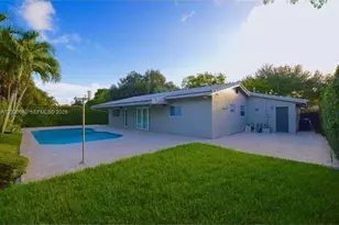 14001 Cypress Ct, Miami Lakes, FL 33014 - Photo 34