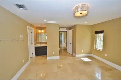 14001 Cypress Ct, Miami Lakes, FL 33014 - Photo 16