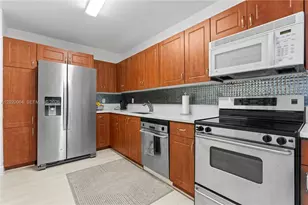 401 69th St, Miami Beach, FL 33141 - Photo 4