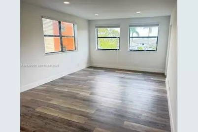 8180 Geneva Ct #431, Doral, FL 33166 - Photo 6