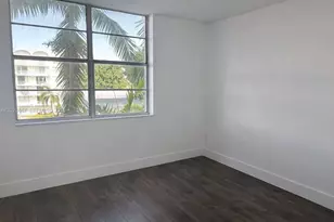 496 NW 165th St Rd, Miami, FL 33169 - Photo 2