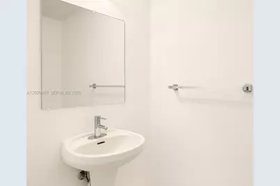60 SW 13th St #3418, Miami, FL 33130 - Photo 12