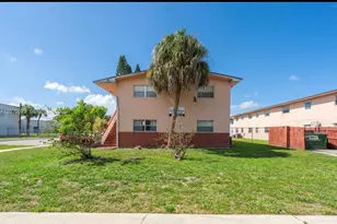 7481 SW 10th Ct, North Lauderdale, FL 33068 - Photo 16