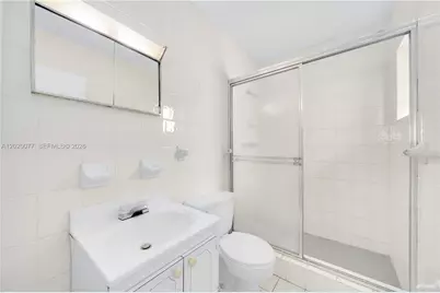 3271 NW 18th Ter, Miami, FL 33125 - Photo 18