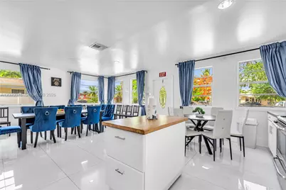 1738 N 16th Ct, Hollywood, FL 33020 - Photo 10