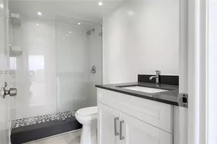 1200 NE Miami Gardens Dr, Miami, FL 33179 - Photo 20