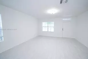 542 NE 6th Pl, Florida City, FL 33034 - Photo 10