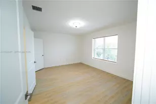 542 NE 6th Pl, Florida City, FL 33034 - Photo 16