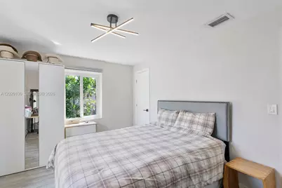 74 NW 117th St, Miami, FL 33168 - Photo 16