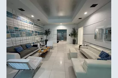 1723 SW 2nd Ave #704, Miami, FL 33129 - Photo 2
