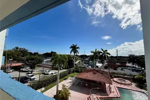 5050 NW 7th St, Miami, FL 33126 - Photo 12