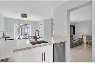 13946 SW 91st Ter #13946, Miami, FL 33186 - Photo 6