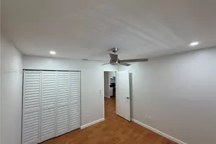 716 NW 103rd Terrace, Pembroke Pines, FL 33026 - Photo 10