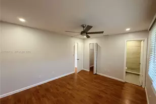 716 NW 103rd Terrace, Pembroke Pines, FL 33026 - Photo 6