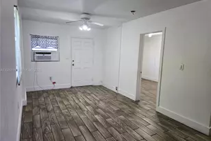1662 NW 1st St, Miami, FL 33125 - Photo 2
