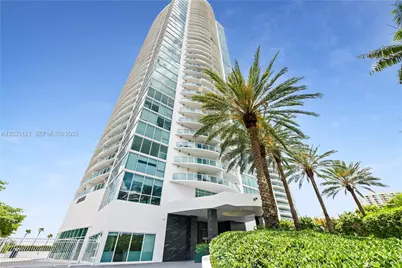 2101 Brickell Ave #1909, Miami, FL 33129 - Photo 1