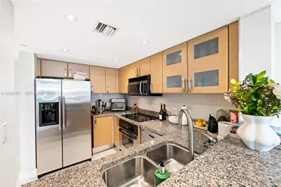 2101 Brickell Ave #1909, Miami, FL 33129 - Photo 8