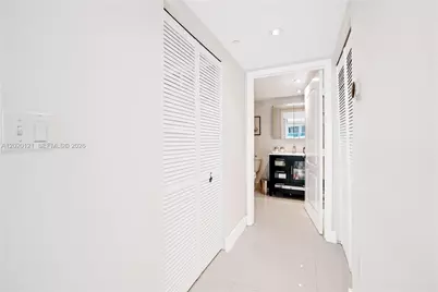 2101 Brickell Ave #1909, Miami, FL 33129 - Photo 10