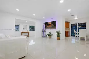 6641 Freedom St, Hollywood, FL 33024 - Photo 6