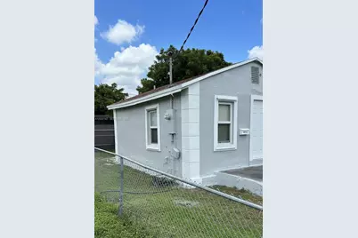 2103 NW 57th St, Miami, FL 33142 - Photo 2