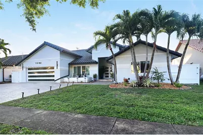 16183 NW 15th St, Pembroke Pines, FL 33028 - Photo 1