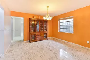 320 NW 61st Ave, Miami, FL 33126 - Photo 4