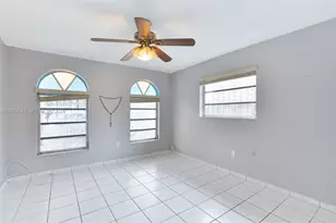 320 NW 61st Ave, Miami, FL 33126 - Photo 10