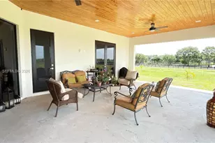 19860 Skyhawk Ln, Loxahatchee, FL 33470 - Photo 94