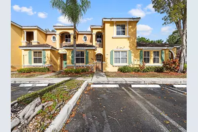 1049 NE 42nd Pl, Homestead, FL 33033 - Photo 6