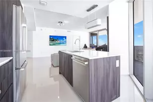 488 NE 18th St, Miami, FL 33132 - Photo 12