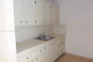801 SW 133rd Terrace, Pembroke Pines, FL 33027 - Photo 20
