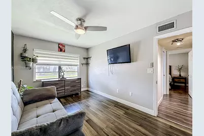 18296 Mediterranean Blvd #404, Hialeah, FL 33015 - Photo 14