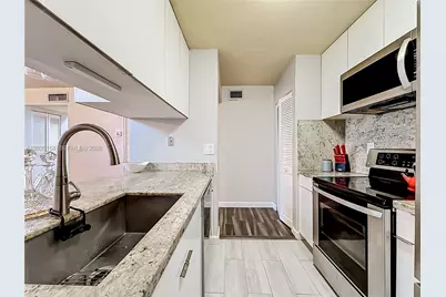 18296 Mediterranean Blvd #404, Hialeah, FL 33015 - Photo 12