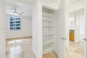 1050 Brickell Ave, Miami, FL 33131 - Photo 24