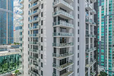 1050 Brickell Ave #2320, Miami, FL 33131 - Photo 46
