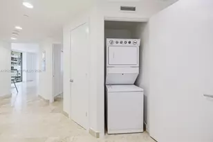 1050 Brickell Ave, Miami, FL 33131 - Photo 30