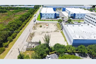 11501 NW 124th St, Medley, FL 33178 - Photo 6