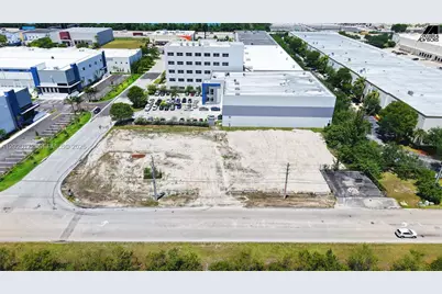 11501 NW 124th St, Medley, FL 33178 - Photo 4