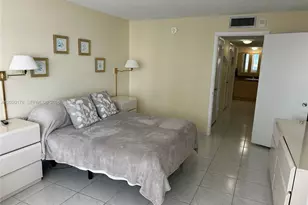 6039 Collins Ave, Miami Beach, FL 33140 - Photo 14