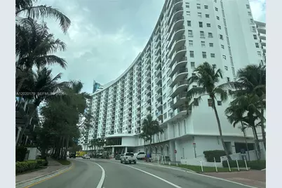 6039 Collins Ave #924, Miami Beach, FL 33140 - Photo 34