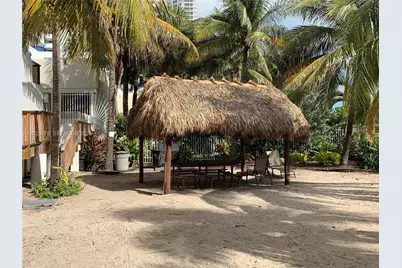 6039 Collins Ave #924, Miami Beach, FL 33140 - Photo 24