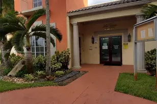 8333 Lake Dr, Doral, FL 33166 - Photo 12