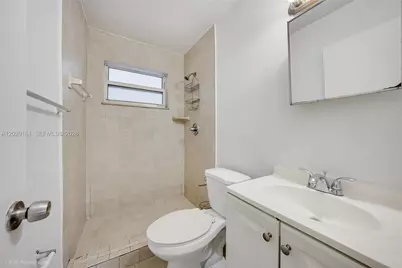 1124 NW 2nd St #2, Fort Lauderdale, FL 33311 - Photo 6