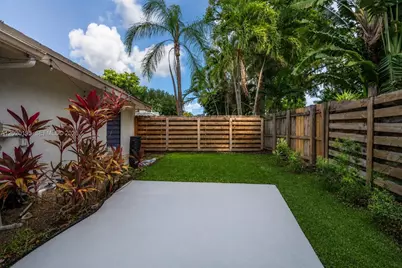 136 Greens Rd, Hollywood, FL 33021 - Photo 26