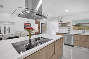 136 Greens Rd, Hollywood, FL 33021 - Photo 8