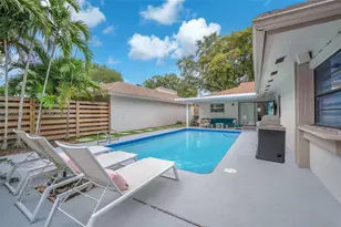 136 Greens Rd, Hollywood, FL 33021 - Photo 24