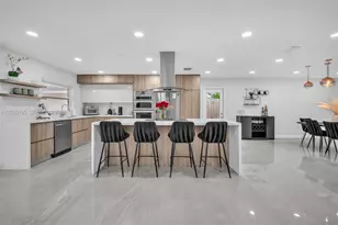136 Greens Rd, Hollywood, FL 33021 - Photo 2