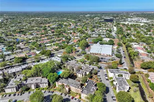 8437 Forest Hills Dr, Coral Springs, FL 33065 - Photo 30
