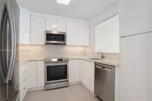 8233 Harding Ave, Miami Beach, FL 33141 - Photo 12